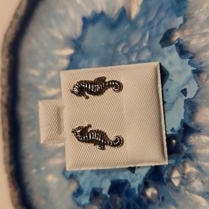 "NEW" Sterling Silver Seahorse Post Earrings